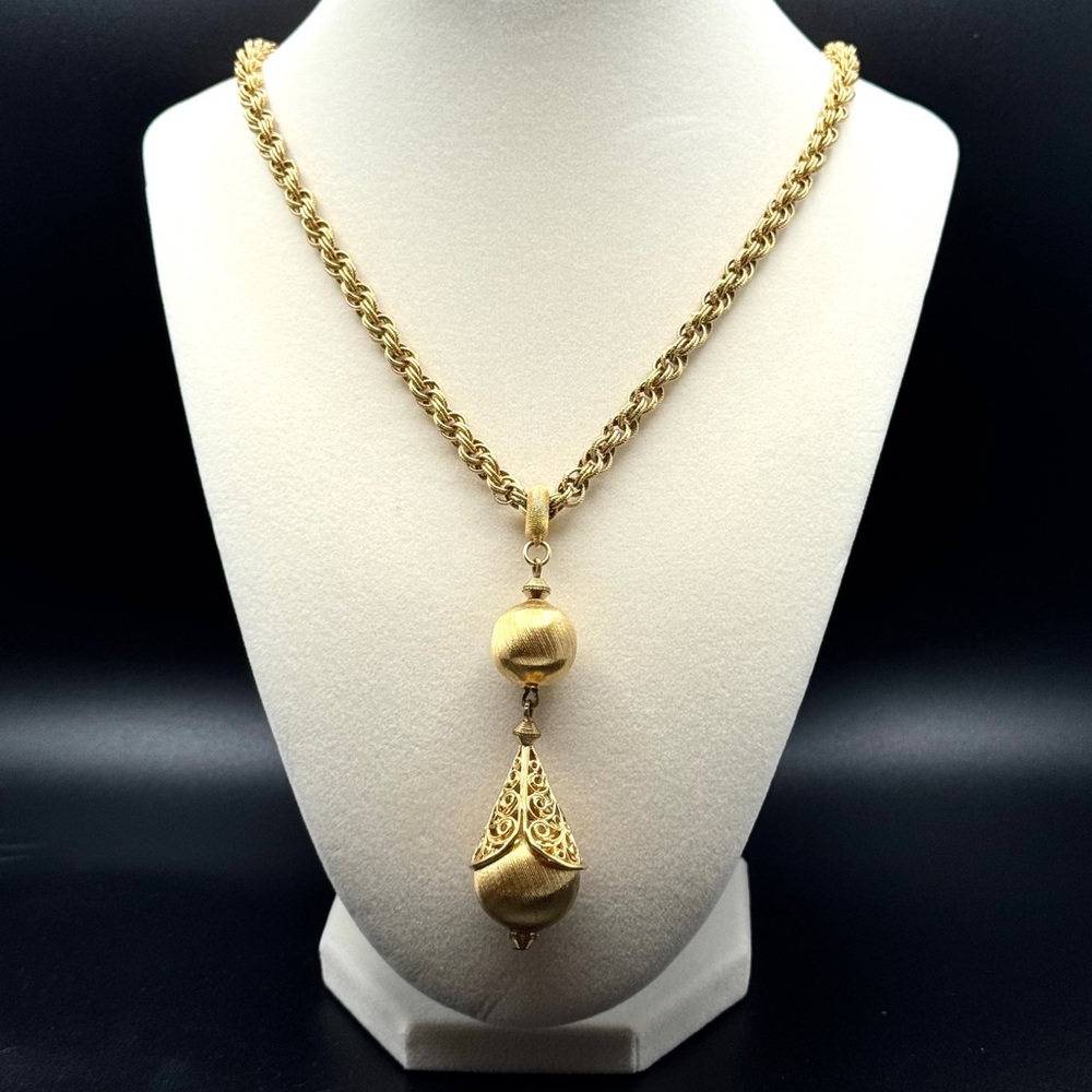 VTG Monet Bolero Brushed Gold Filigree Ball Drop Pendant Necklace - Picture 2 of 12